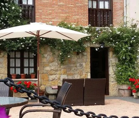 La Cerra De San Roque Santillana del Mar